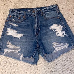 american eagle distressed jean shorts